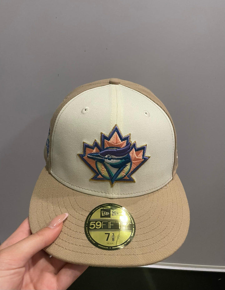 New Era 59 Fifty Sugar Shack 2.0 Toronto Blue Jays 25th Anniversary Patch Rail Hat - White, Tan, Lavender
