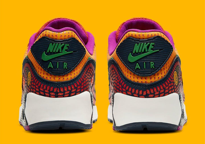 Nike Air Max 90 &