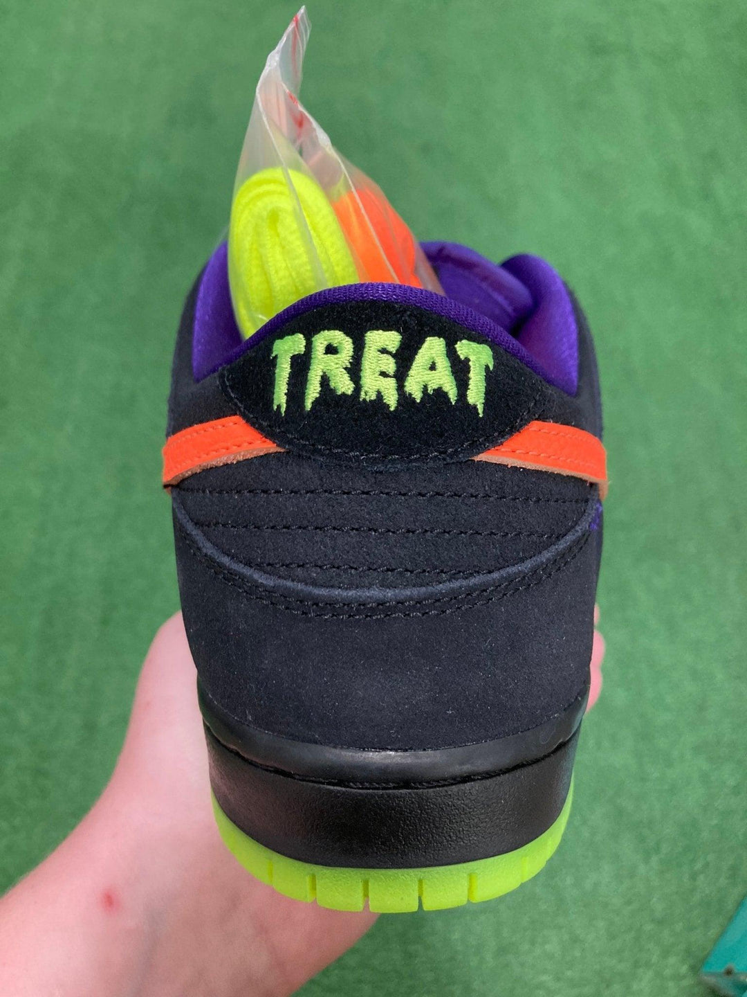 Nike SB Dunk Low Night of Mischief Halloween