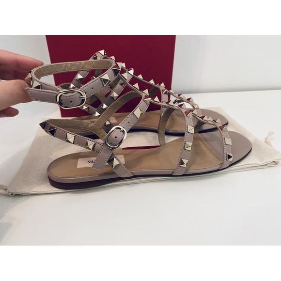 Valentino Women Blush Garavani Rockstud Leather Sandals