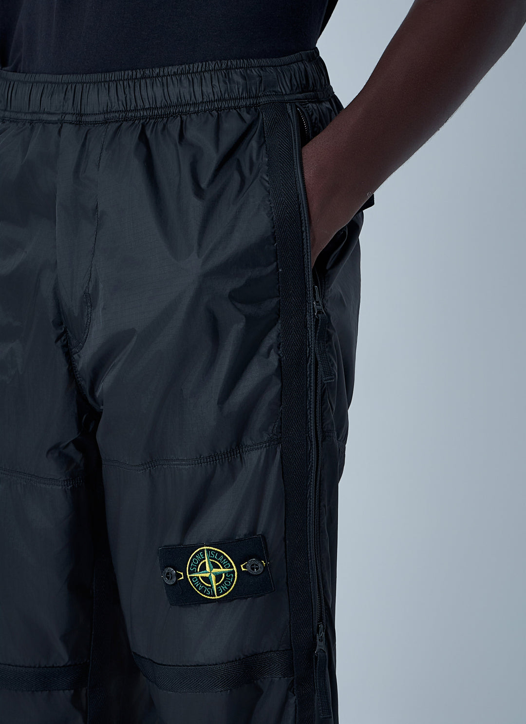 Stone Island Men Logo Patch Pants