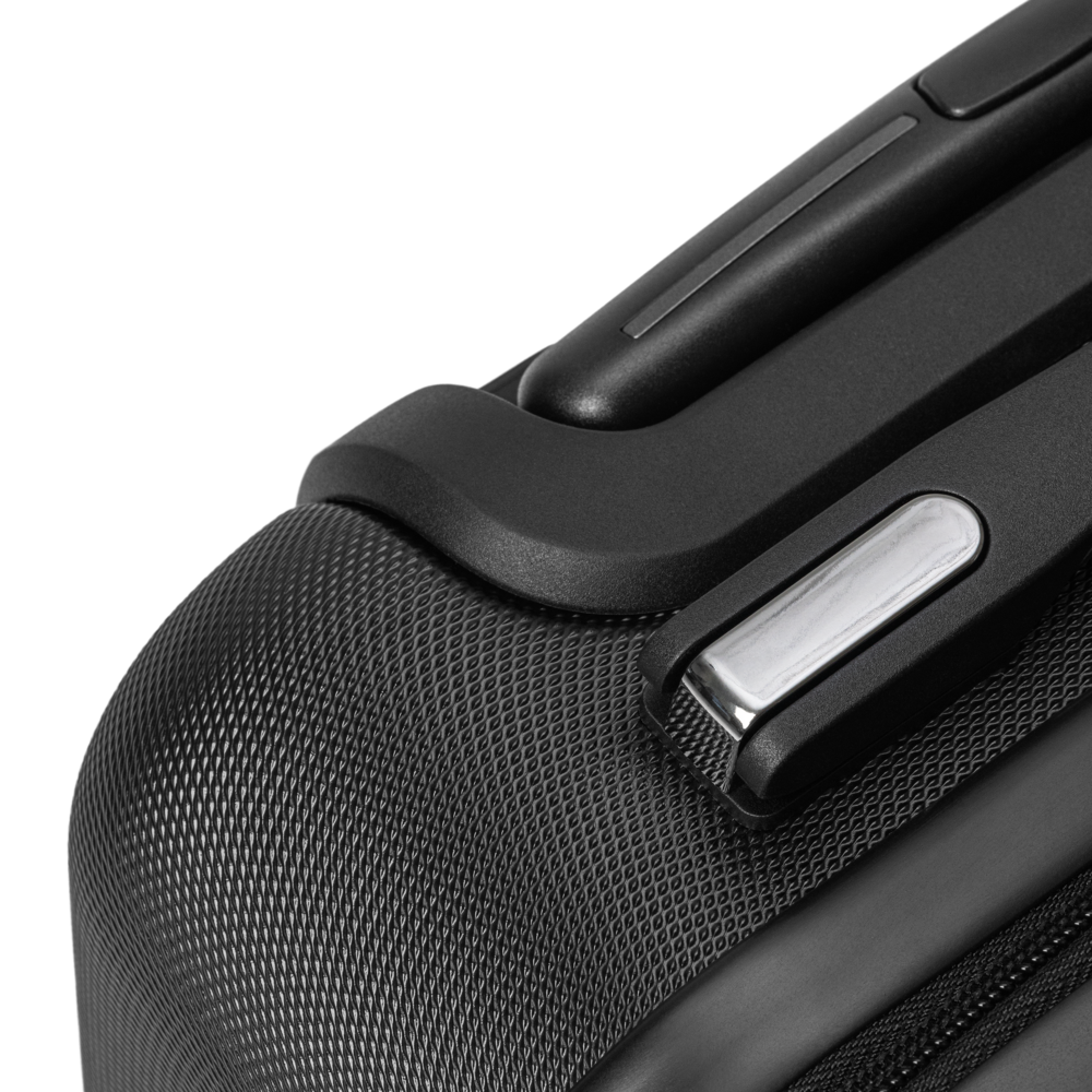 S7 Carbon Signature Hard-Shell Suitcase