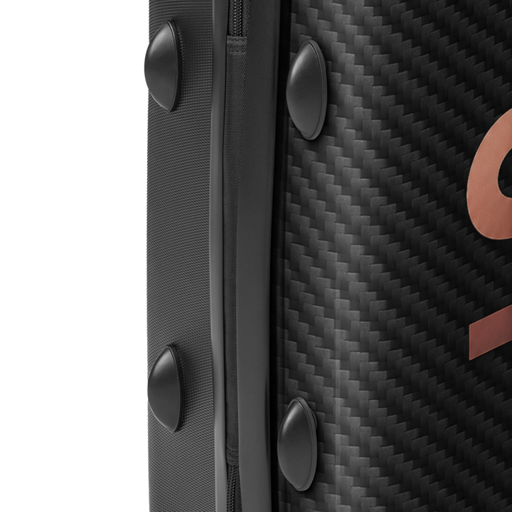 S7 Carbon Signature Hard-Shell Suitcase