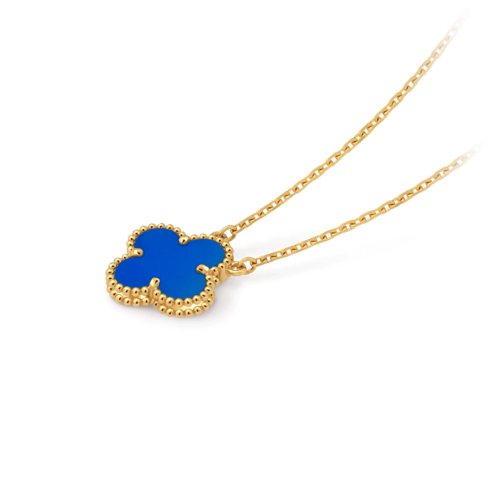 Van Cleef & Arpels Vintage Alhambra pendant 18K yellow gold, Agate on a delicate chain, fine jewelry piece.