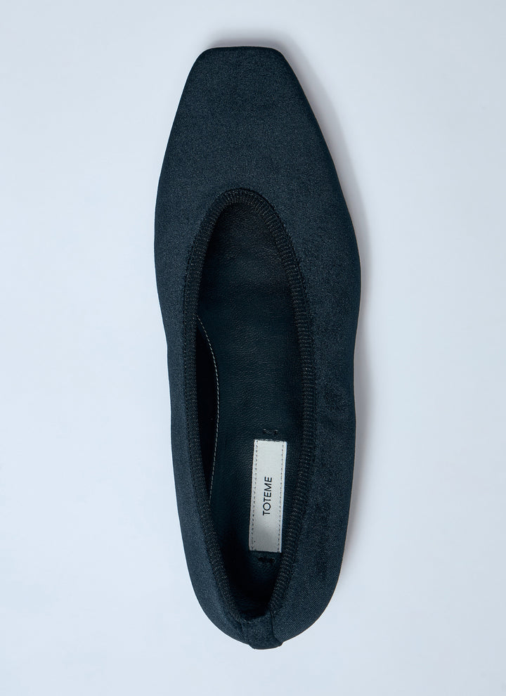 Toteme Women Minimalist Velvet Ballerina Flats