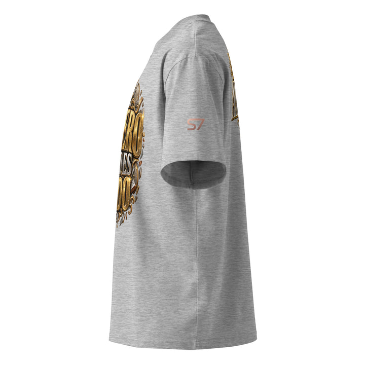 EL DINERO NO LO ES TODO Spanish Edition T-Shirt | S7 left side view grey