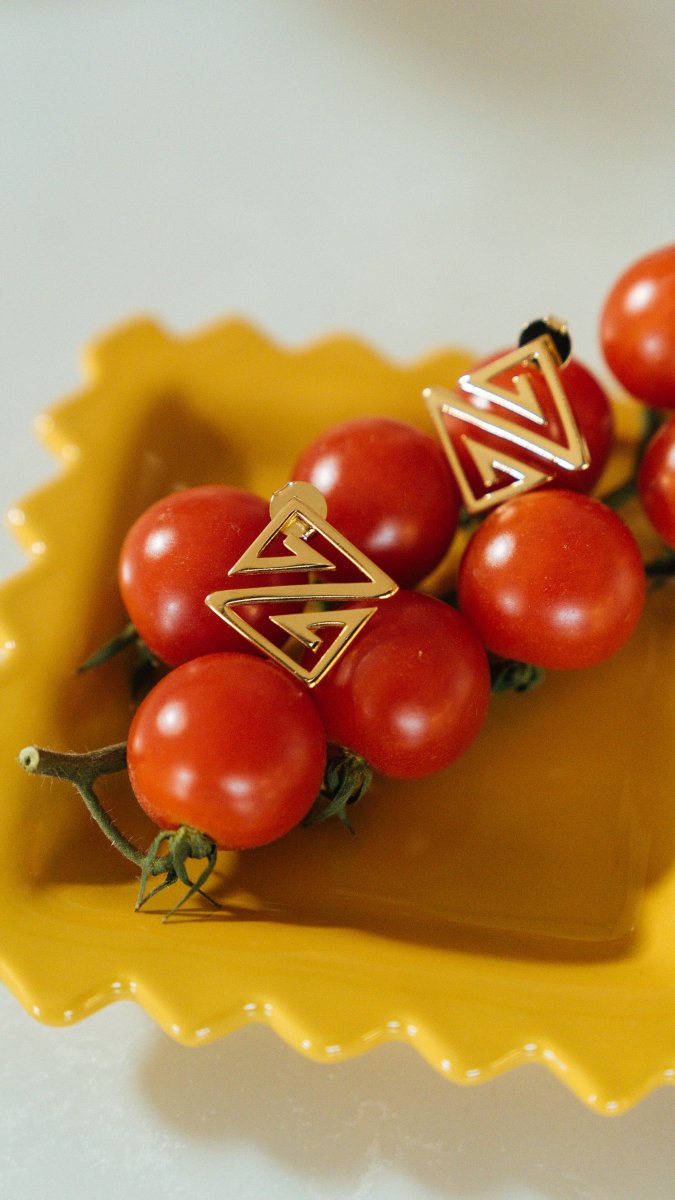 Z Earrings - Gold Plated - Silver Plated - Made in Brazil